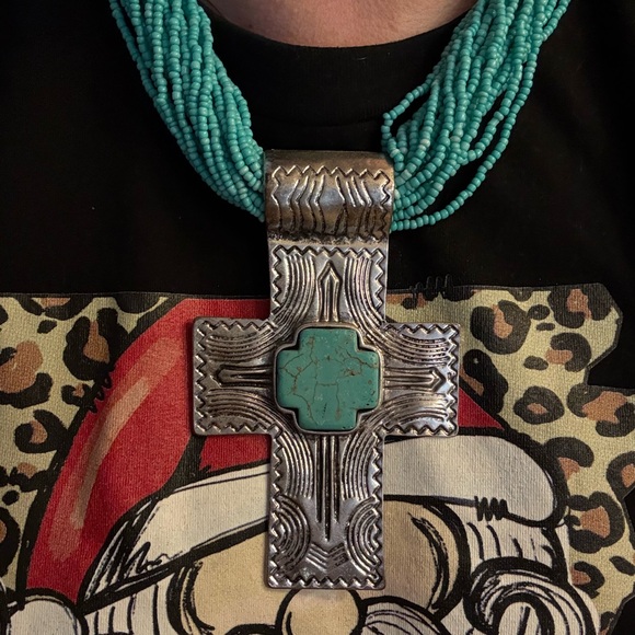 Turquoise Beaded Silver Cross Necklace - Picture 10 of 11
